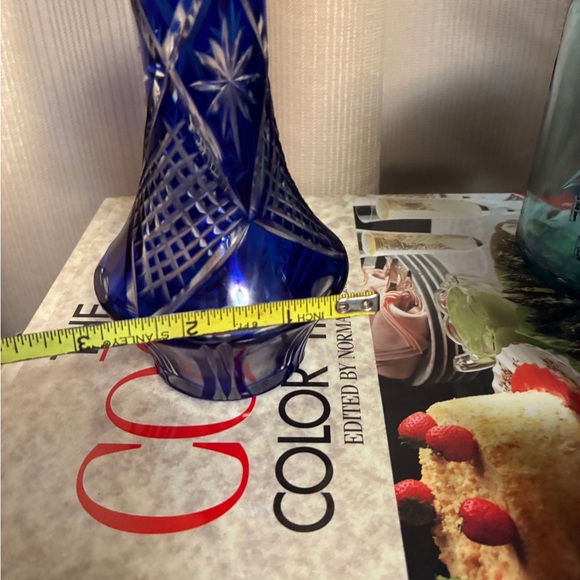 Cobalt Blue Cut to Clear Glass Vase Vintage - Picture 8 of 8